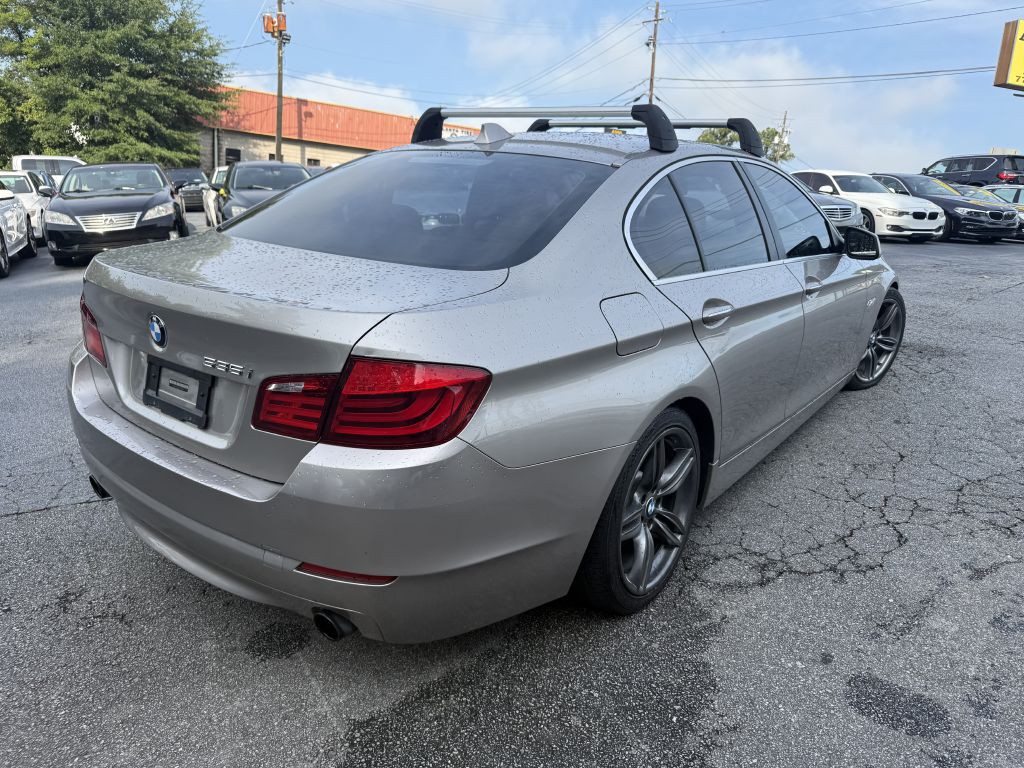 2011 BMW 5 Series Image 5