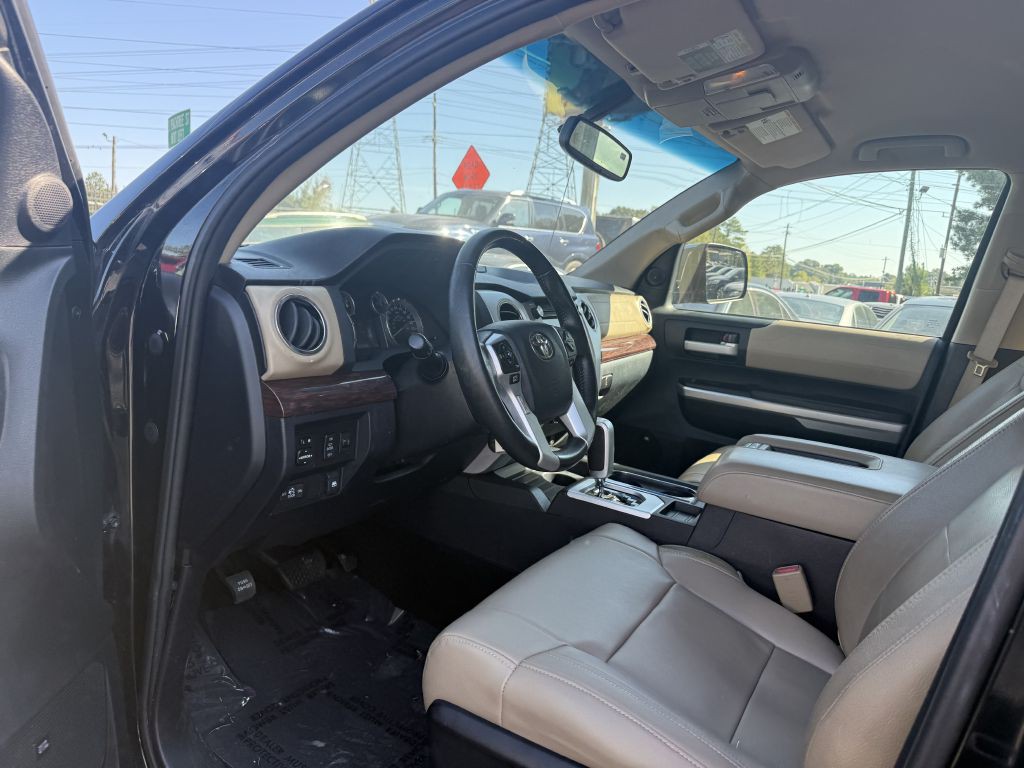 2017 Toyota Tundra Image 7