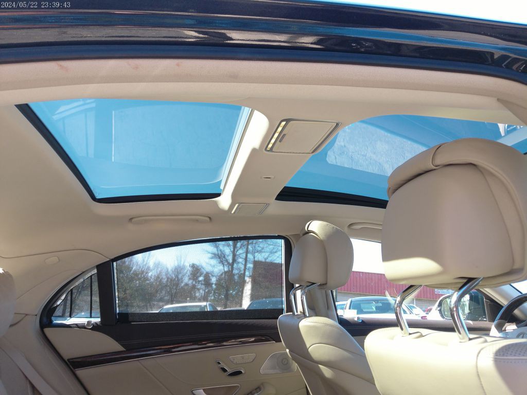 2014 Mercedes-Benz S-Class Image 16