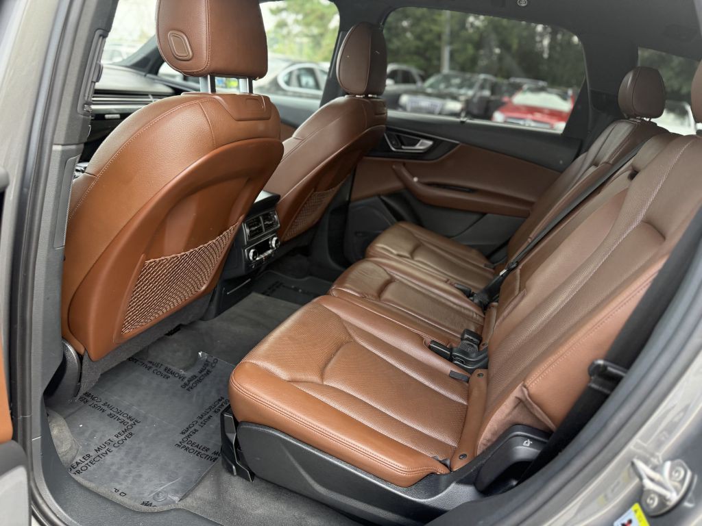 2017 Audi Q7 Image 10