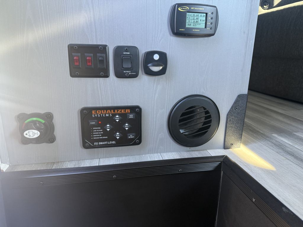 2024 Mercedes-Benz Sprinter Image 9