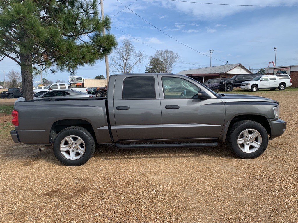 2009 Dodge Dakota Image 4