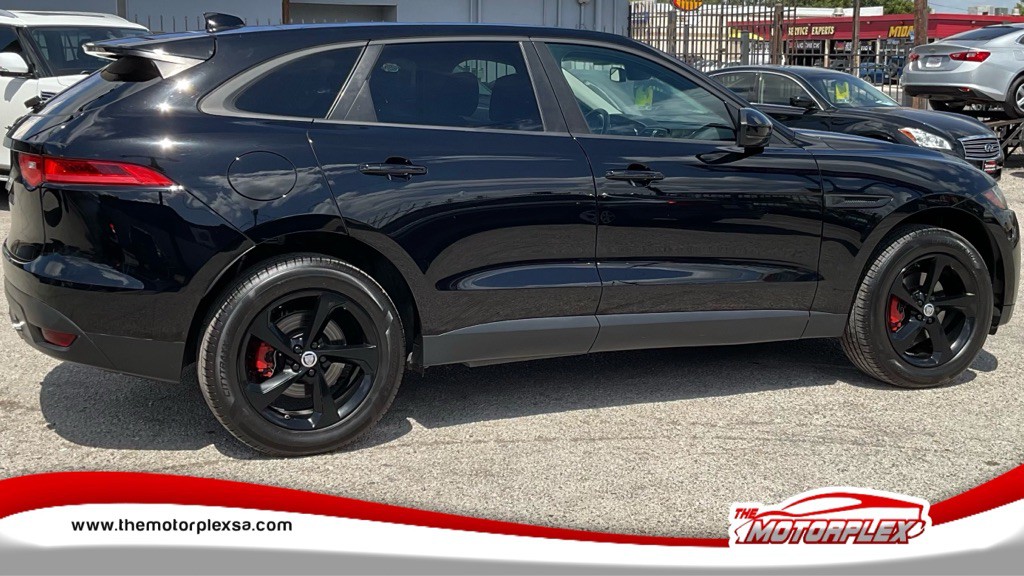 2018 Jaguar F-PACE Image 6