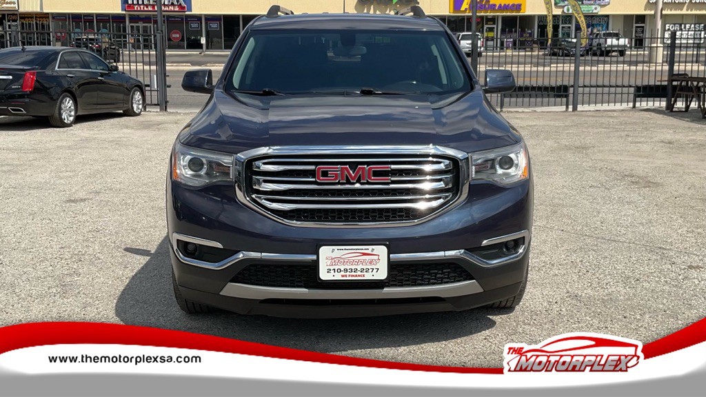 2018 GMC Acadia Image 2