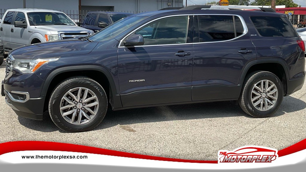 2018 GMC Acadia Image 3