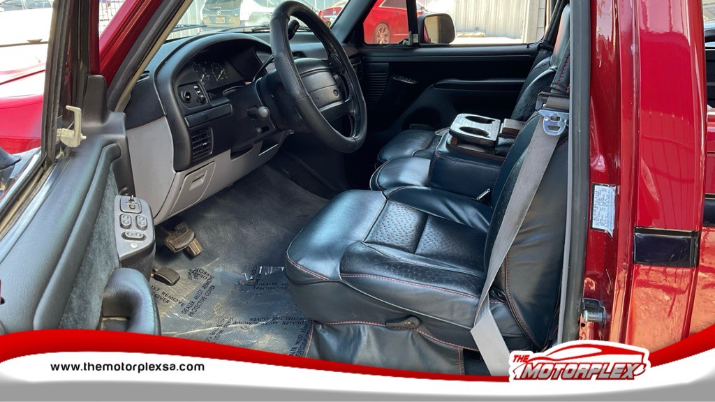 1994 Ford F-150 Image 10