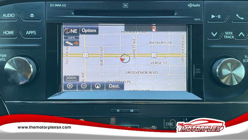 2017 Toyota Avalon Image 18