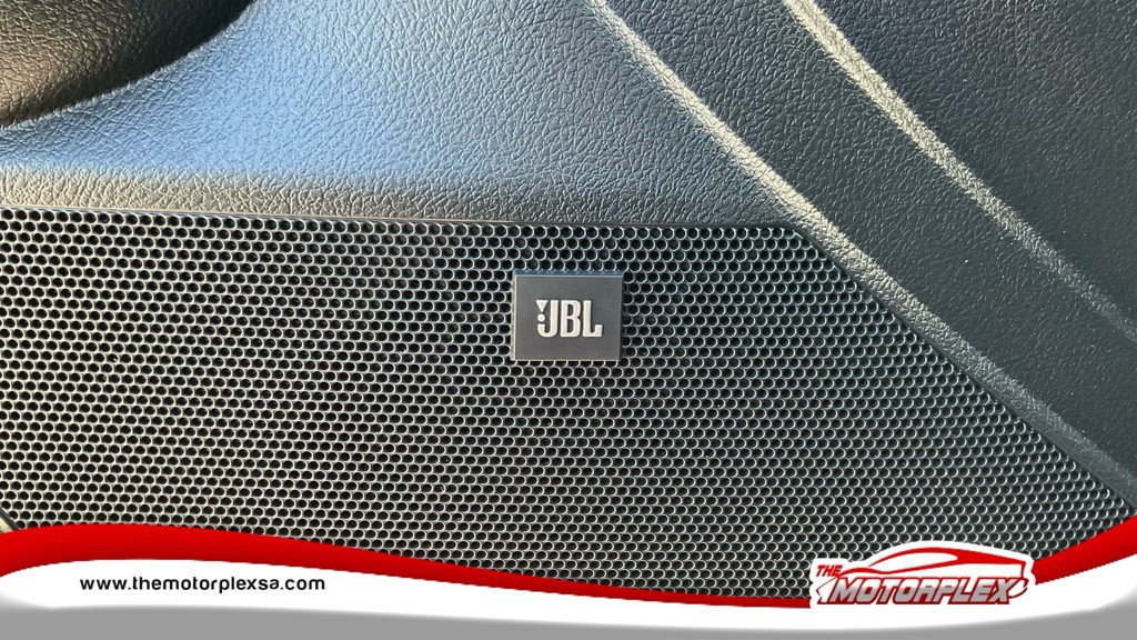 2017 Toyota Avalon Image 22