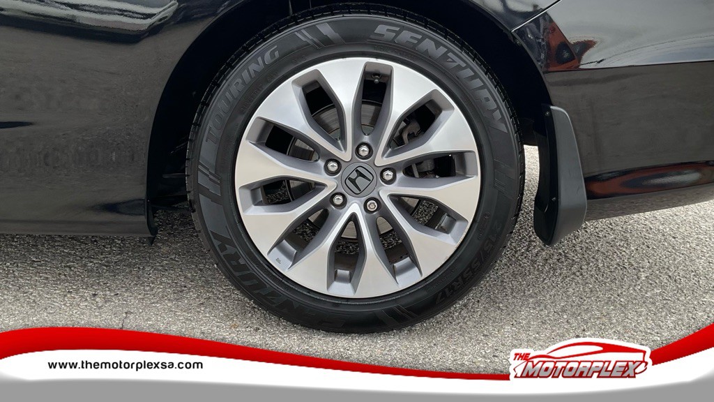 2013 Honda Accord Image 13