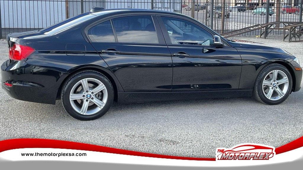 2015 BMW 3 Series Image 6