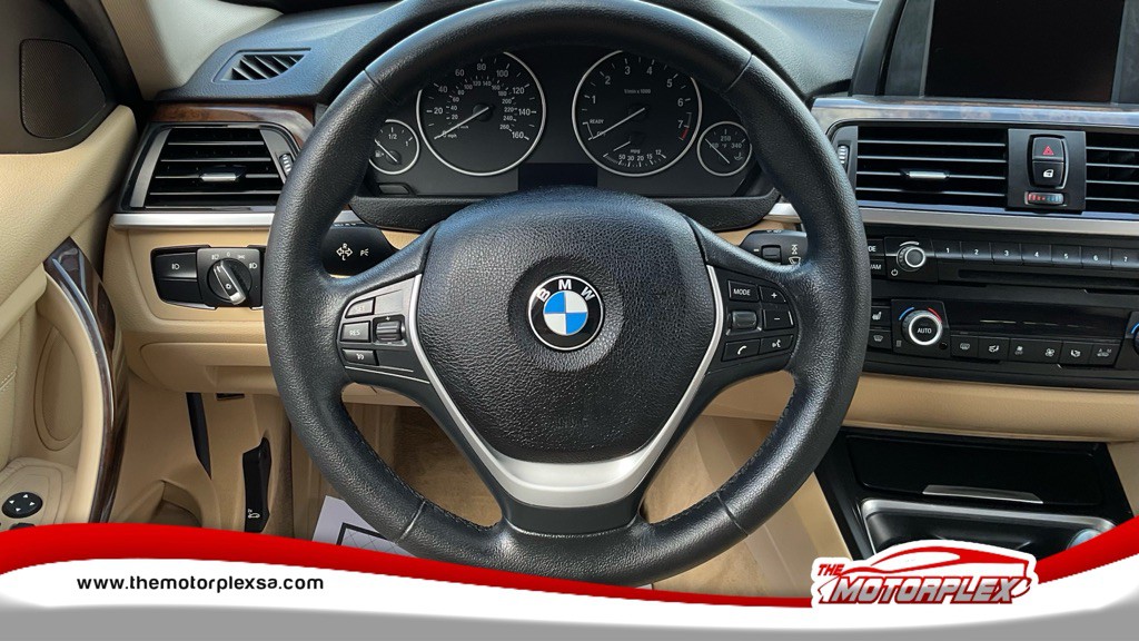 2015 BMW 3 Series Image 11