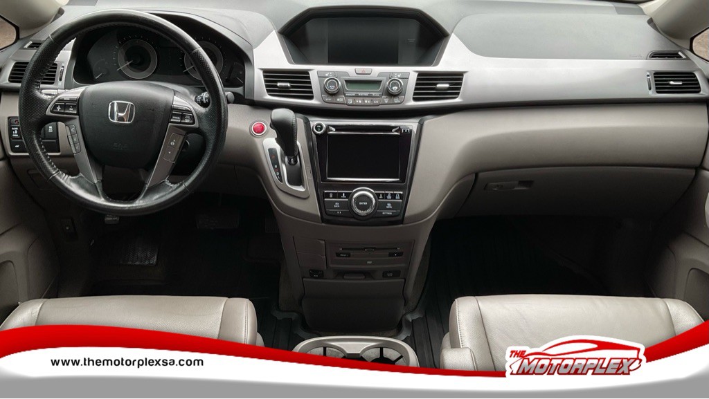 2014 Honda Odyssey Image 8