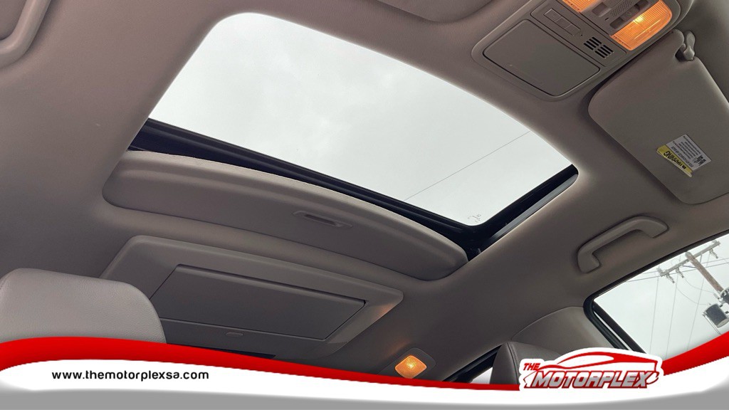 2014 Honda Odyssey Image 10