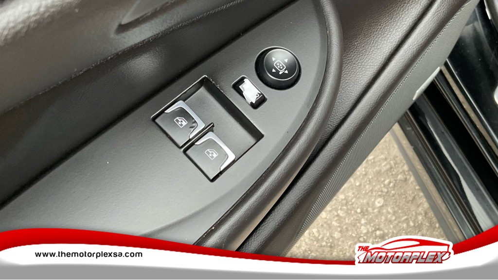 2014 Cadillac ELR Image 11