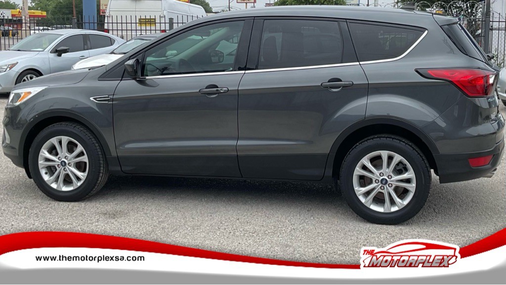 2019 Ford Escape Image 4