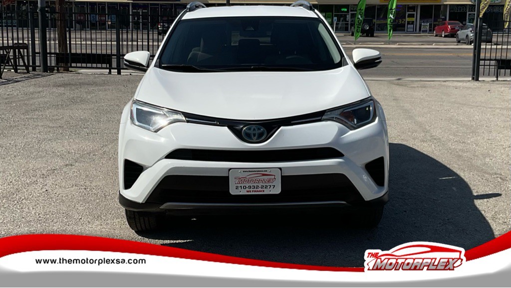 2018 Toyota Rav4 Image 2