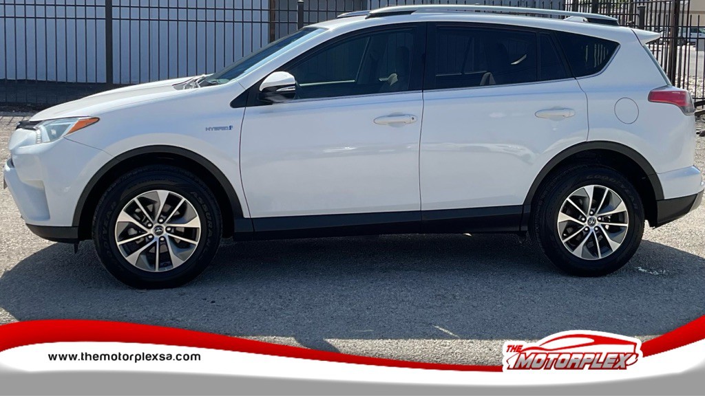 2018 Toyota Rav4 Image 3