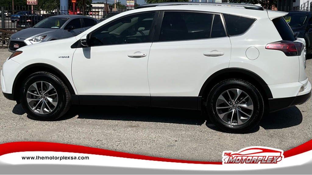 2018 Toyota Rav4 Image 4