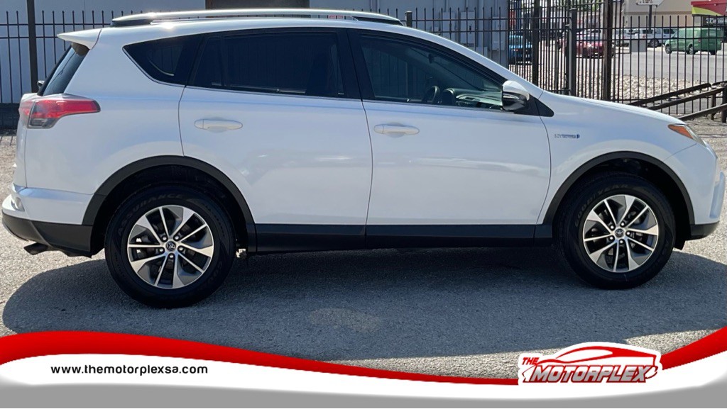 2018 Toyota Rav4 Image 6