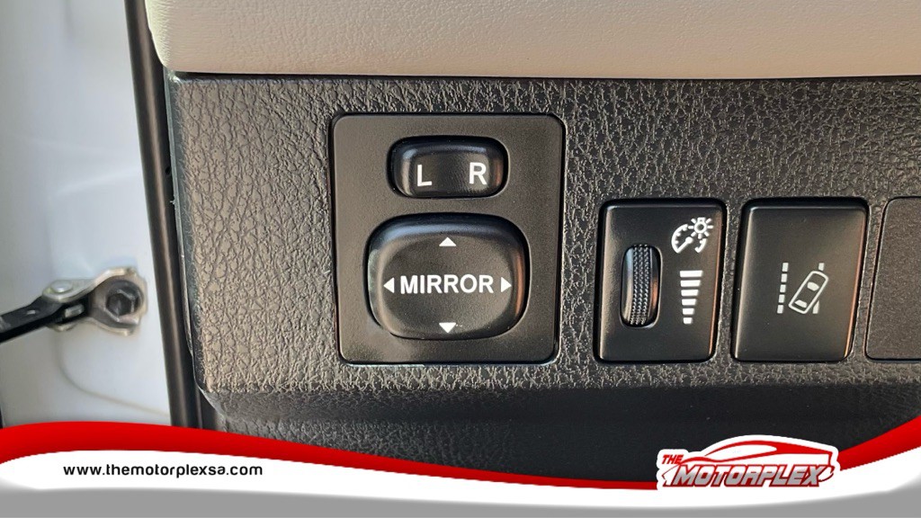 2018 Toyota Rav4 Image 12