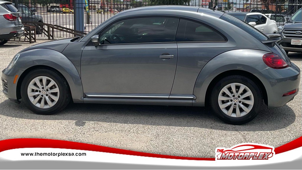 2019 Volkswagen Beetle Image 4