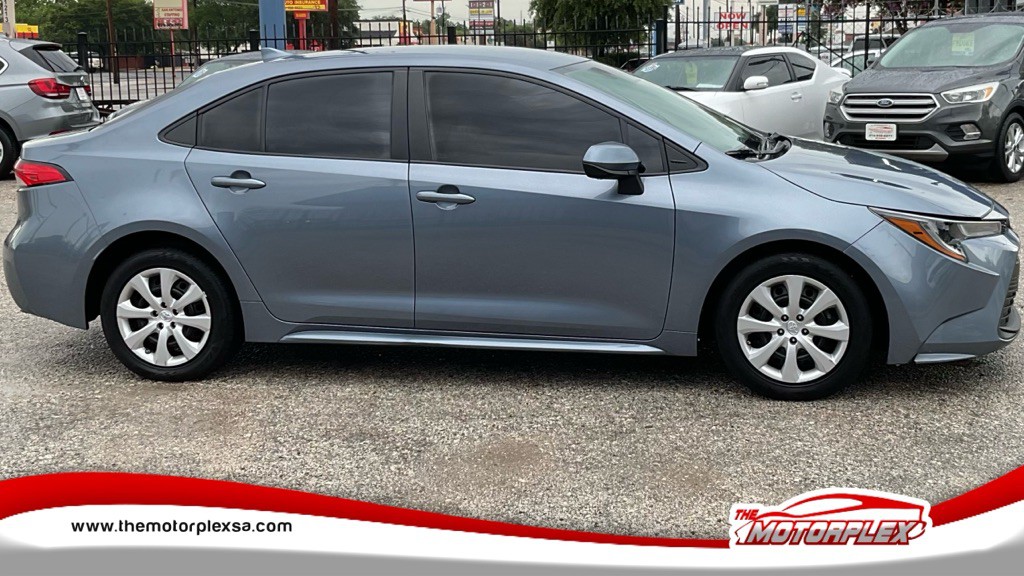 2024 Toyota Corolla Image 1