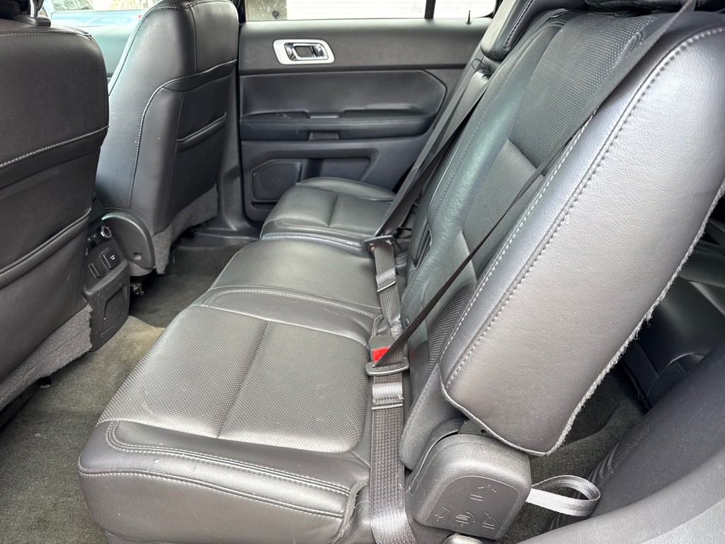 2014 Ford Explorer Image 11