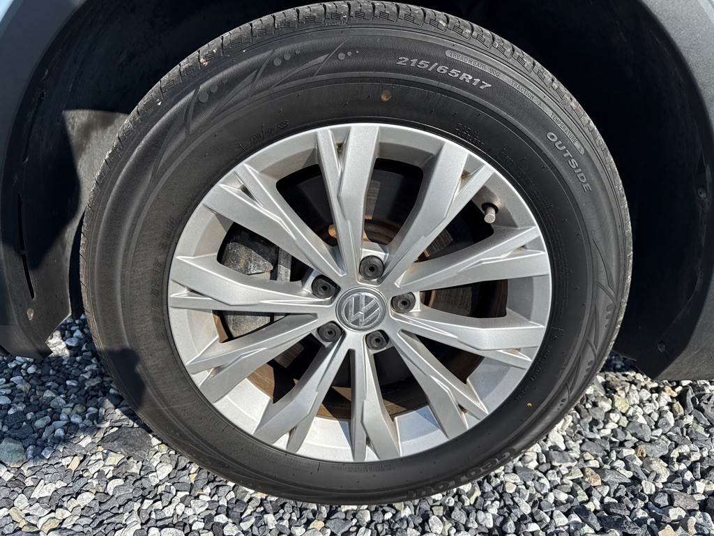 2018 Volkswagen Tiguan Image 2