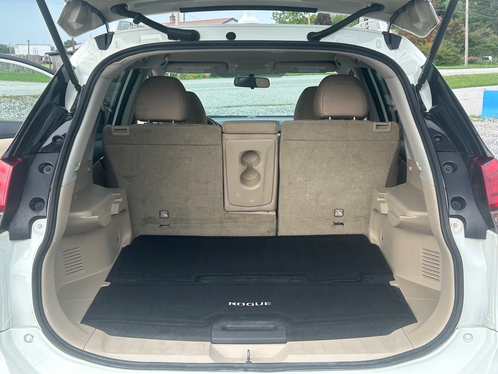 2017 Nissan Rogue Image 12