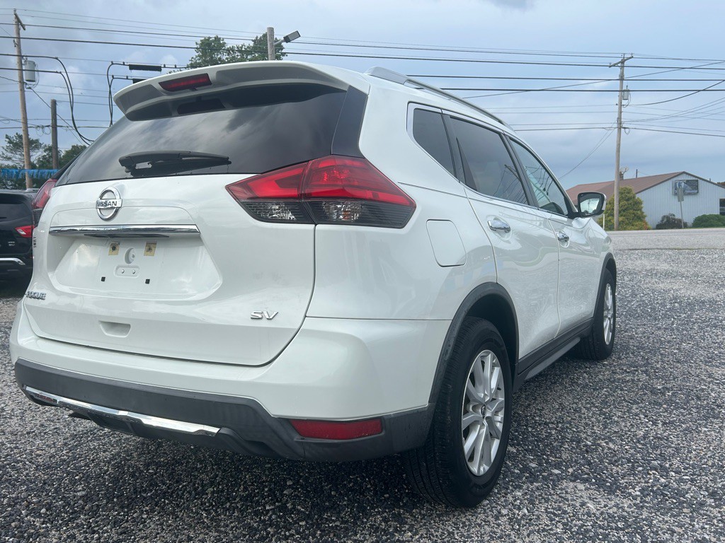 2017 Nissan Rogue Image 13
