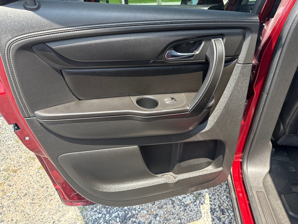 2015 Chevrolet Traverse Image 13