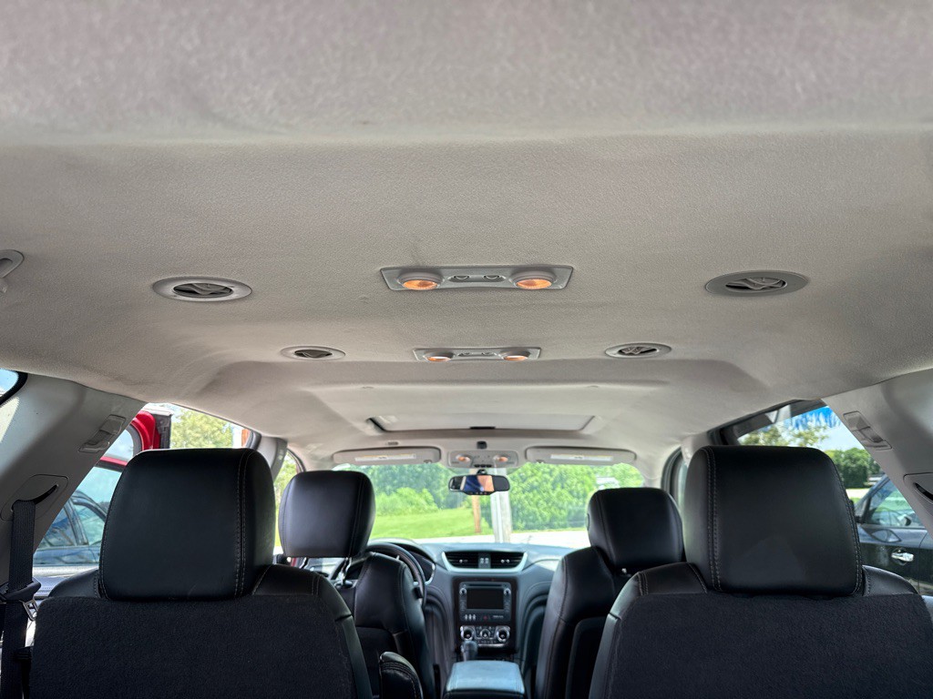 2015 Chevrolet Traverse Image 18
