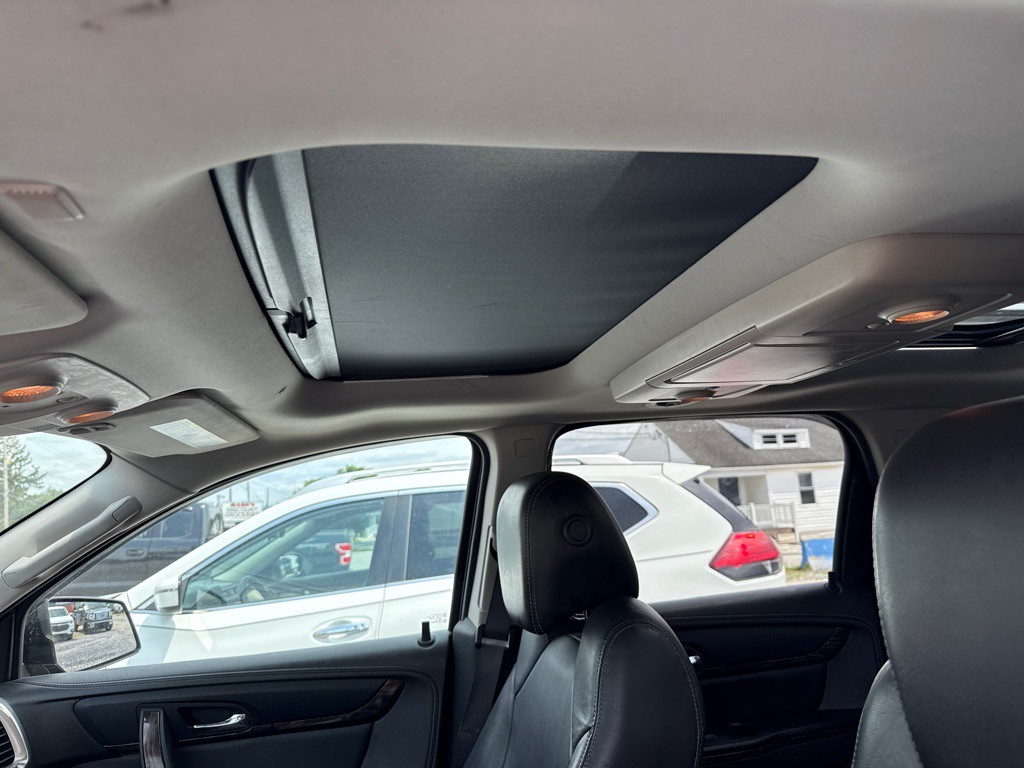 2015 GMC Acadia Image 9