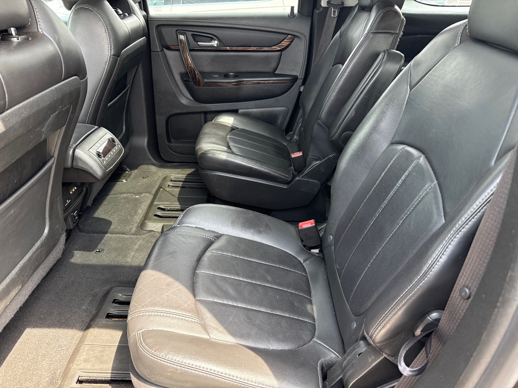 2015 GMC Acadia Image 12