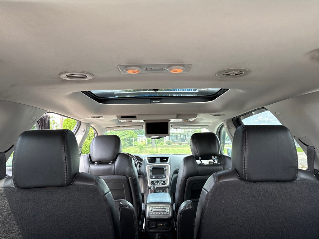 2015 GMC Acadia Image 14
