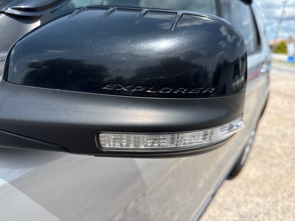 2015 Ford Explorer Image 3