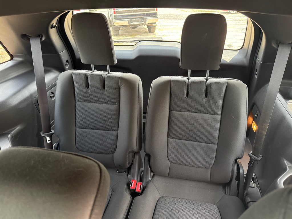 2015 Ford Explorer Image 10