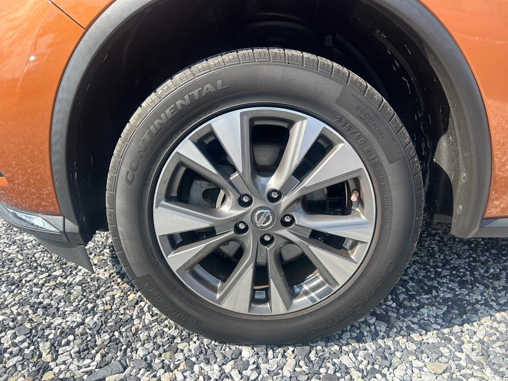 2017 Nissan Murano Image 2