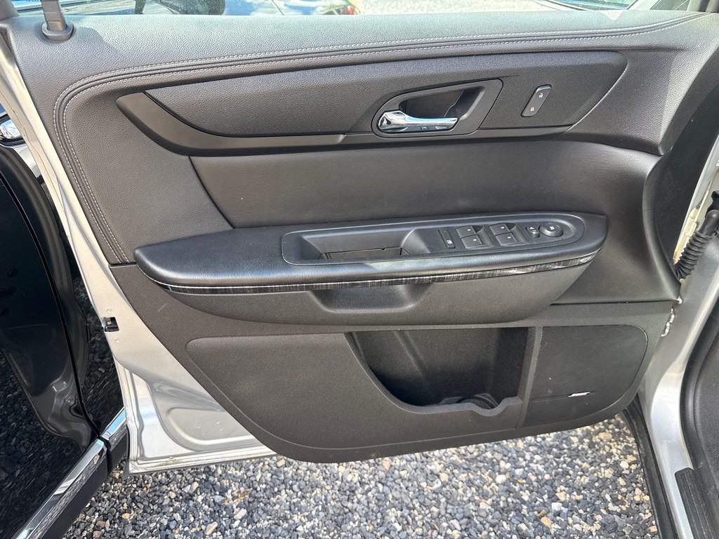 2014 GMC Acadia Image 3
