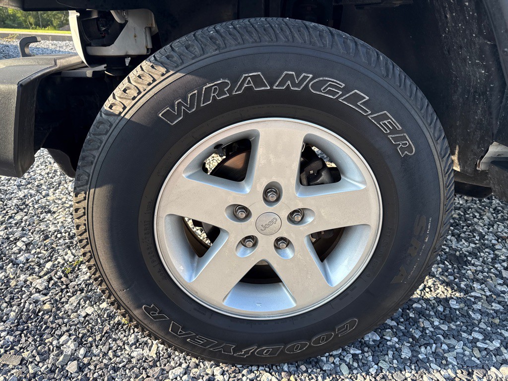2016 Jeep Wrangler Unlimited Image 2