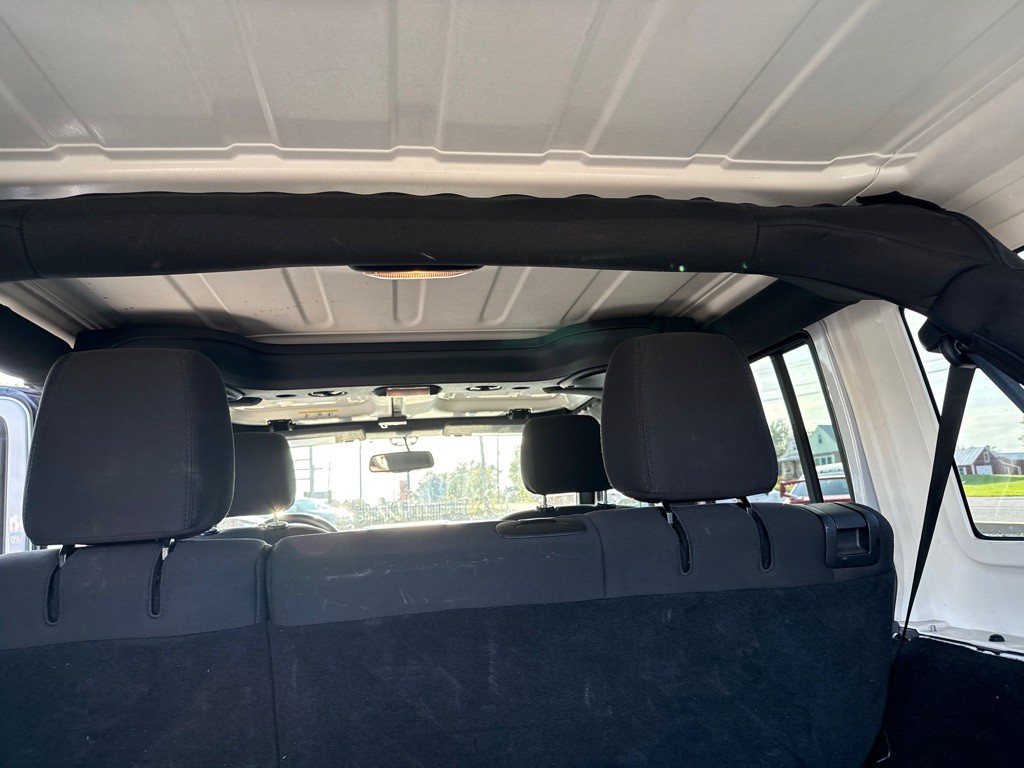 2016 Jeep Wrangler Unlimited Image 13