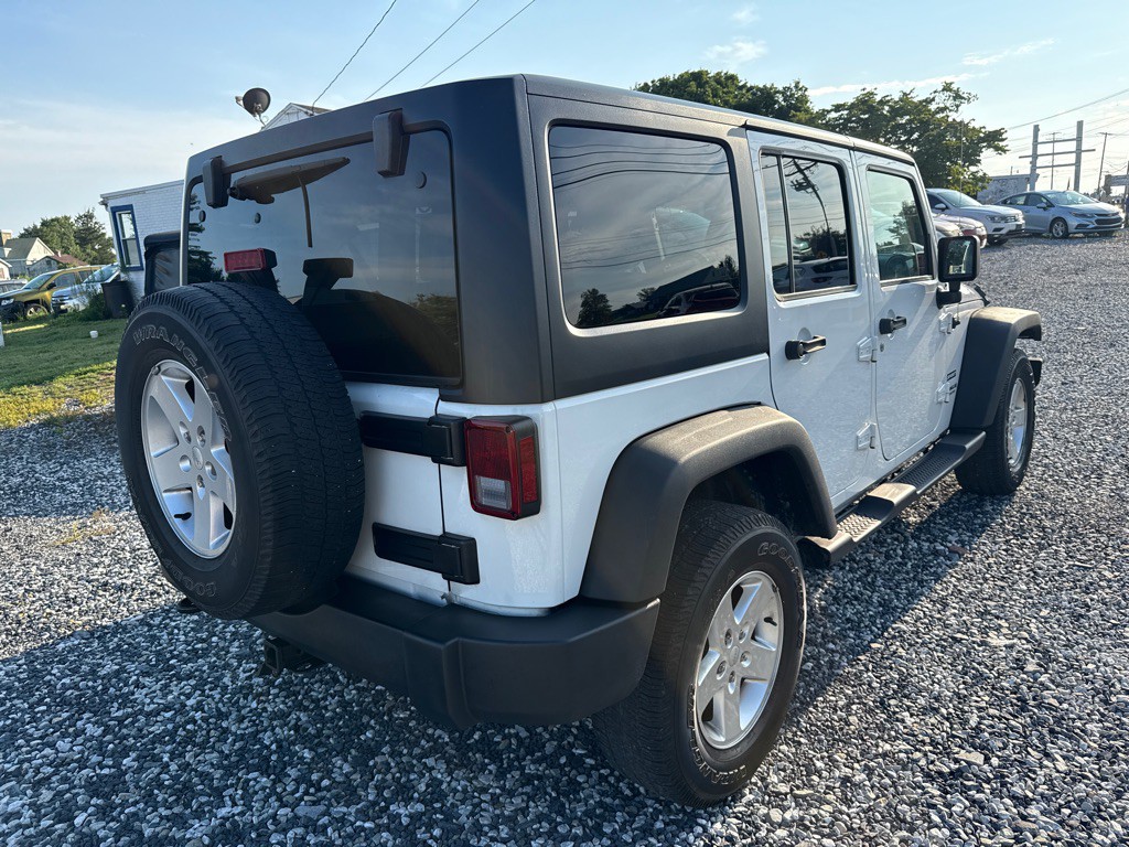 2016 Jeep Wrangler Unlimited Image 15