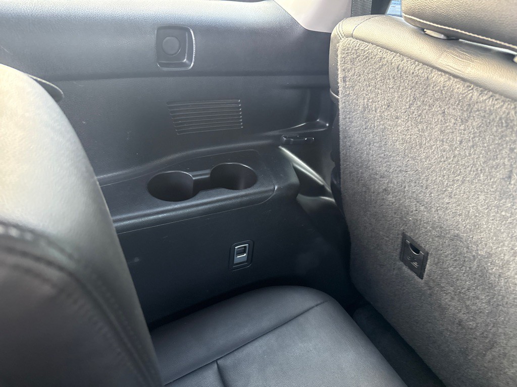 2014 Toyota Highlander Image 17