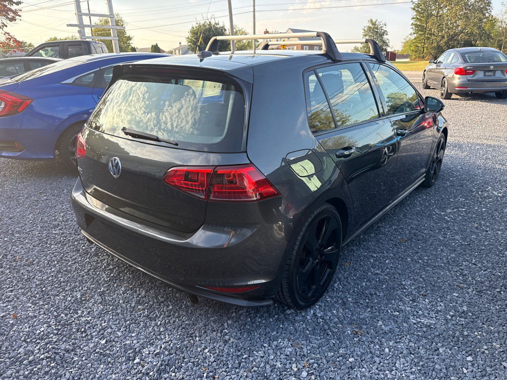 2017 Volkswagen GTI Image 17