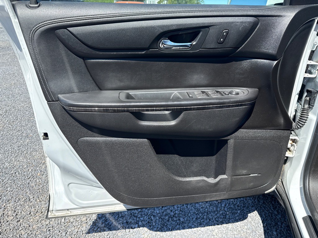2016 GMC Acadia Image 5