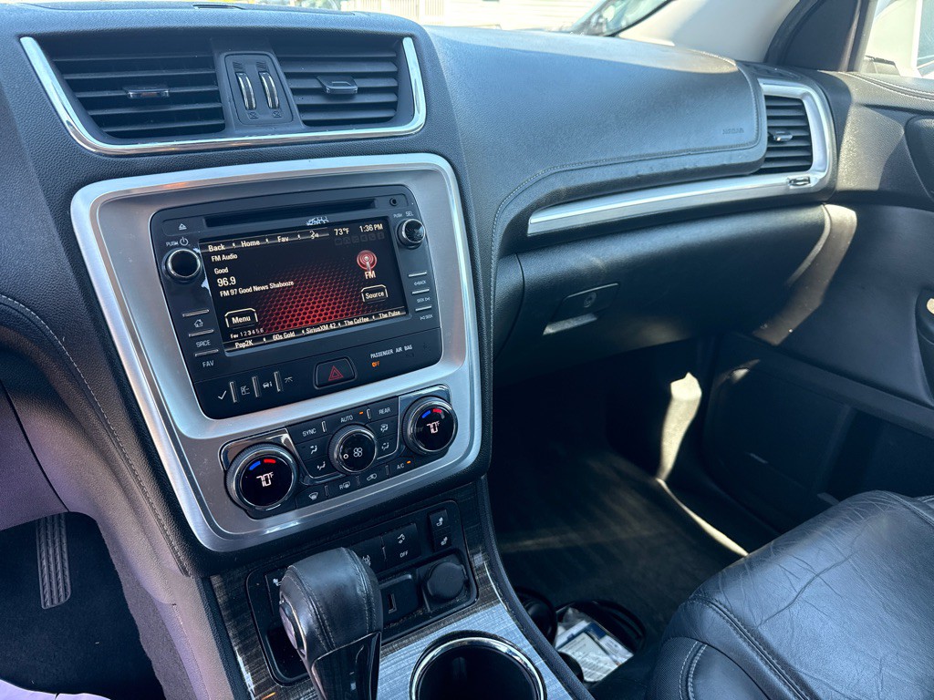 2016 GMC Acadia Image 8