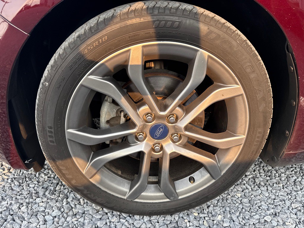 2017 Ford Fusion Image 2