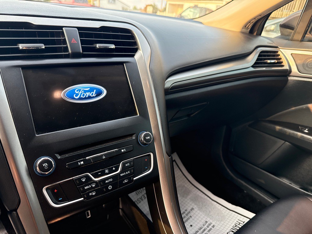 2017 Ford Fusion Image 7