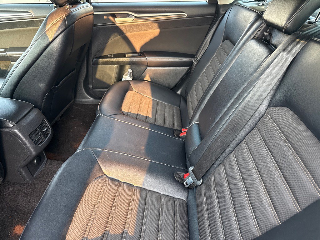 2017 Ford Fusion Image 10