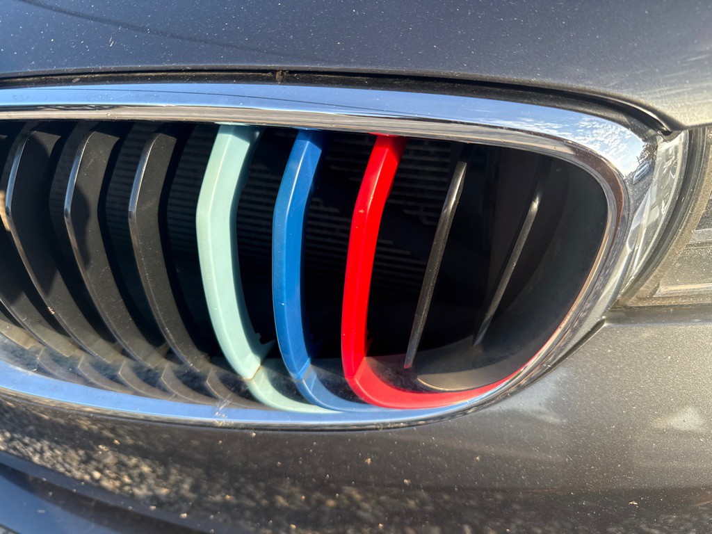 2014 BMW 3 Series Image 2